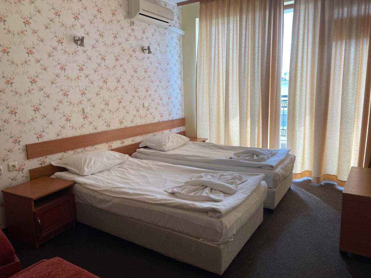 סאני ביץ' Family Hotel Deykin מראה חיצוני תמונה