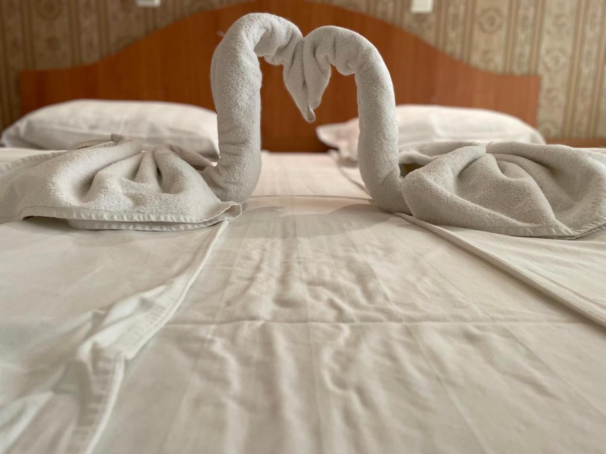 סאני ביץ' Family Hotel Deykin מראה חיצוני תמונה