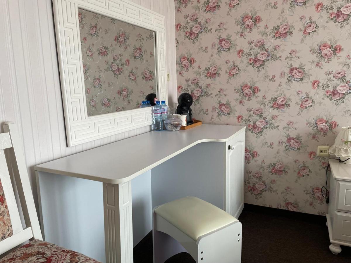 סאני ביץ' Family Hotel Deykin מראה חיצוני תמונה
