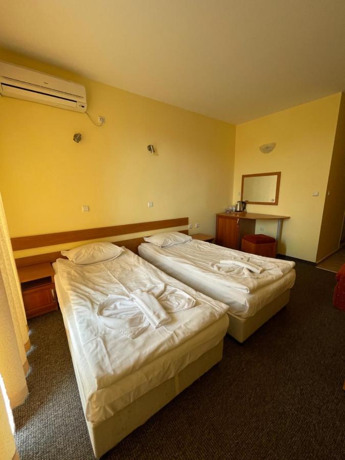 סאני ביץ' Family Hotel Deykin מראה חיצוני תמונה