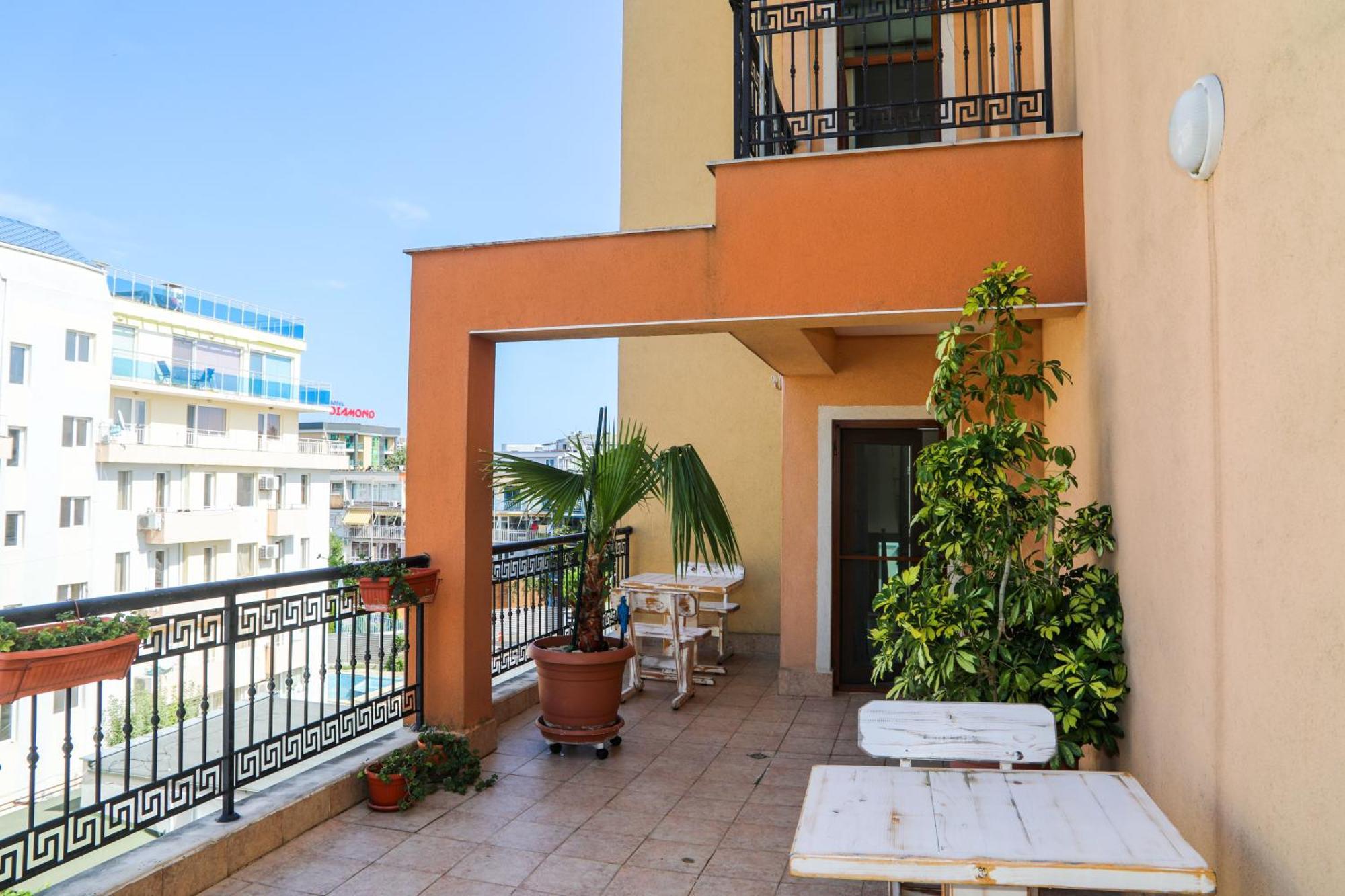 סאני ביץ' Family Hotel Deykin מראה חיצוני תמונה