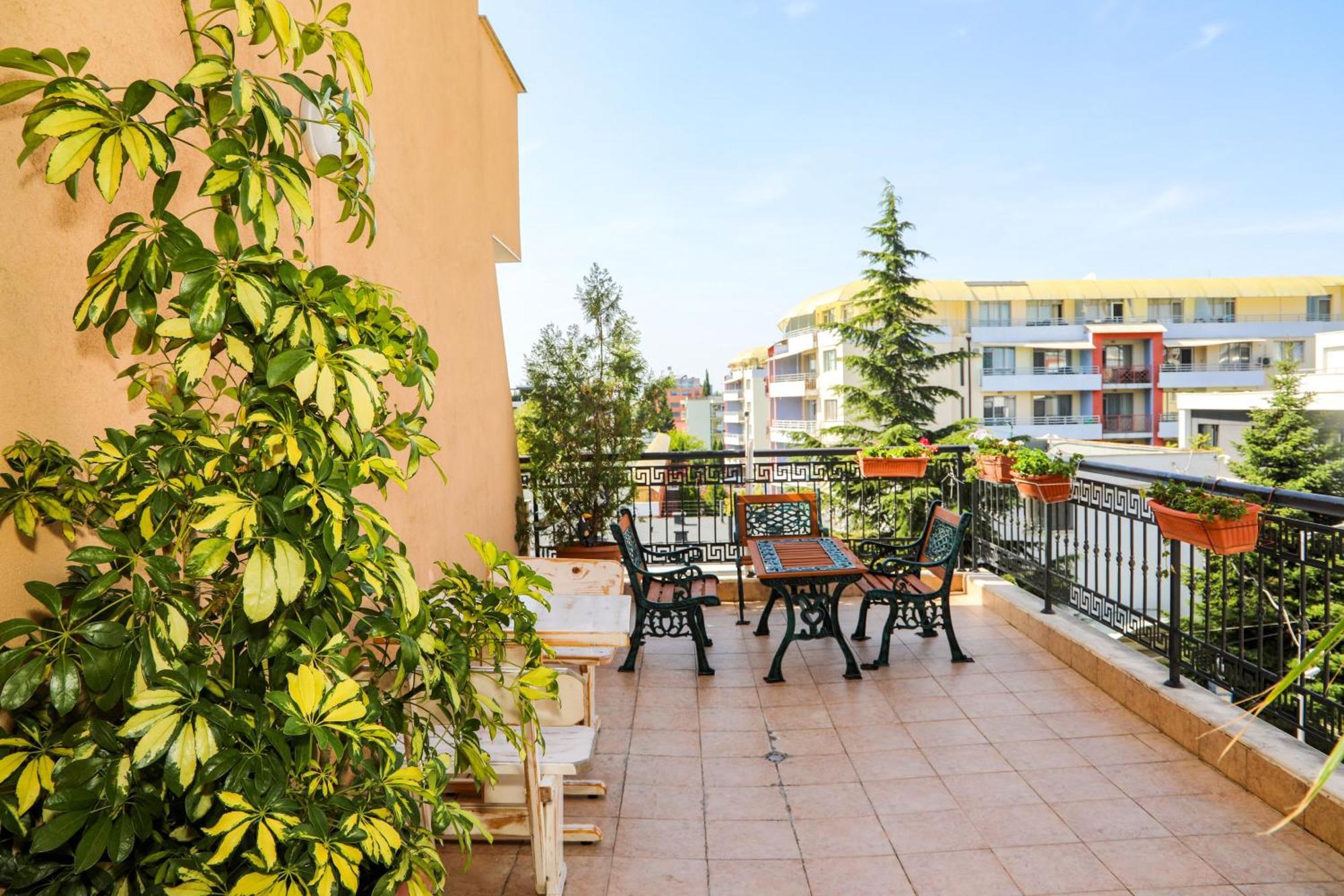 סאני ביץ' Family Hotel Deykin מראה חיצוני תמונה