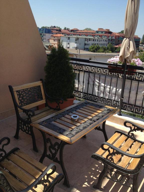 סאני ביץ' Family Hotel Deykin מראה חיצוני תמונה